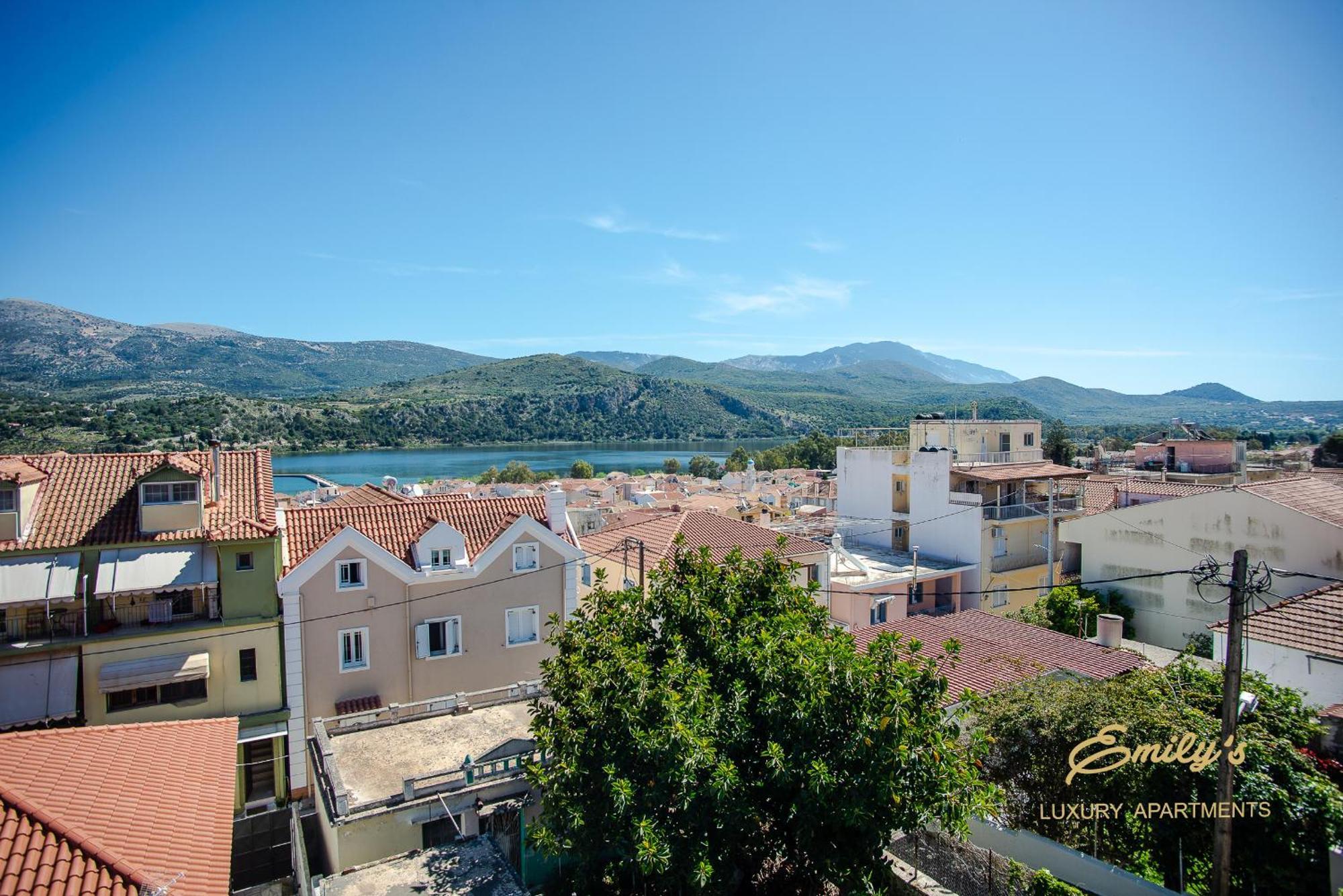 Emily'S Luxury Apartments Argostoli  Exteriör bild