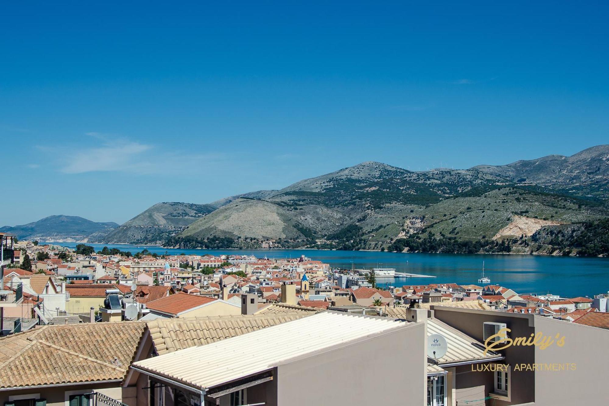 Emily'S Luxury Apartments Argostoli  Exteriör bild