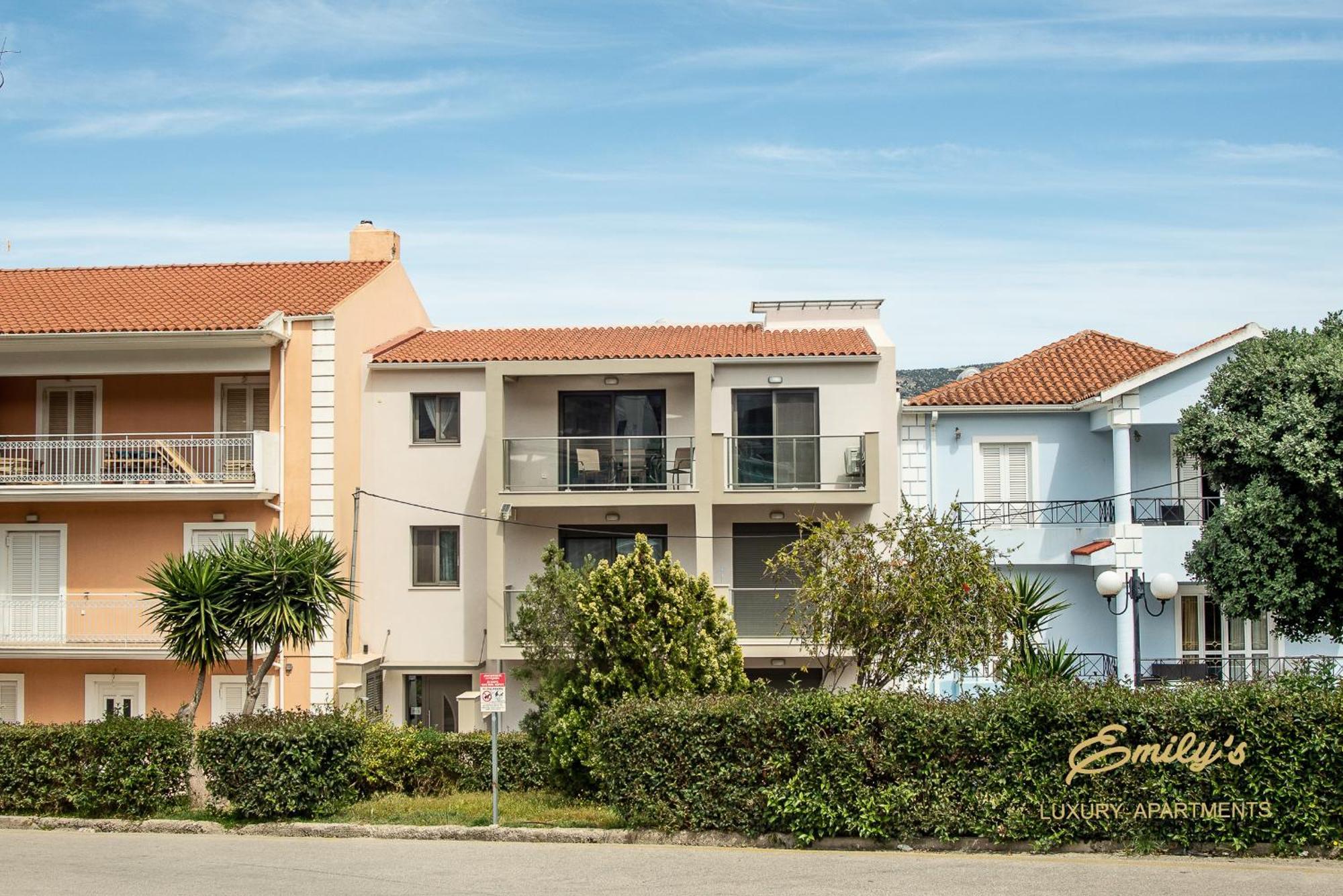 Emily'S Luxury Apartments Argostoli  Exteriör bild