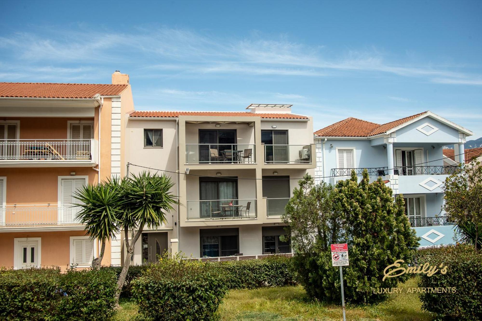 Emily'S Luxury Apartments Argostoli  Exteriör bild
