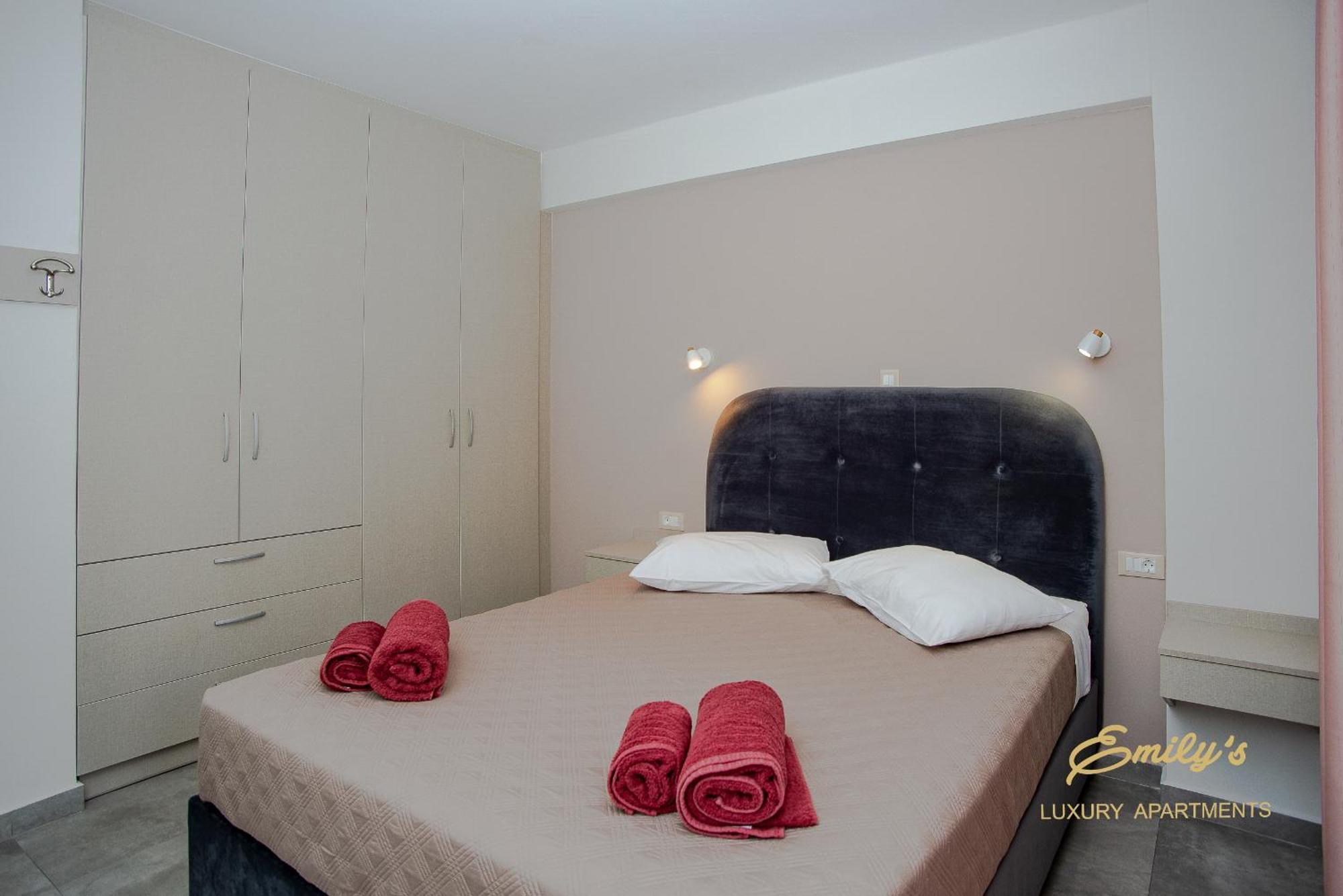Emily'S Luxury Apartments Argostoli  Exteriör bild