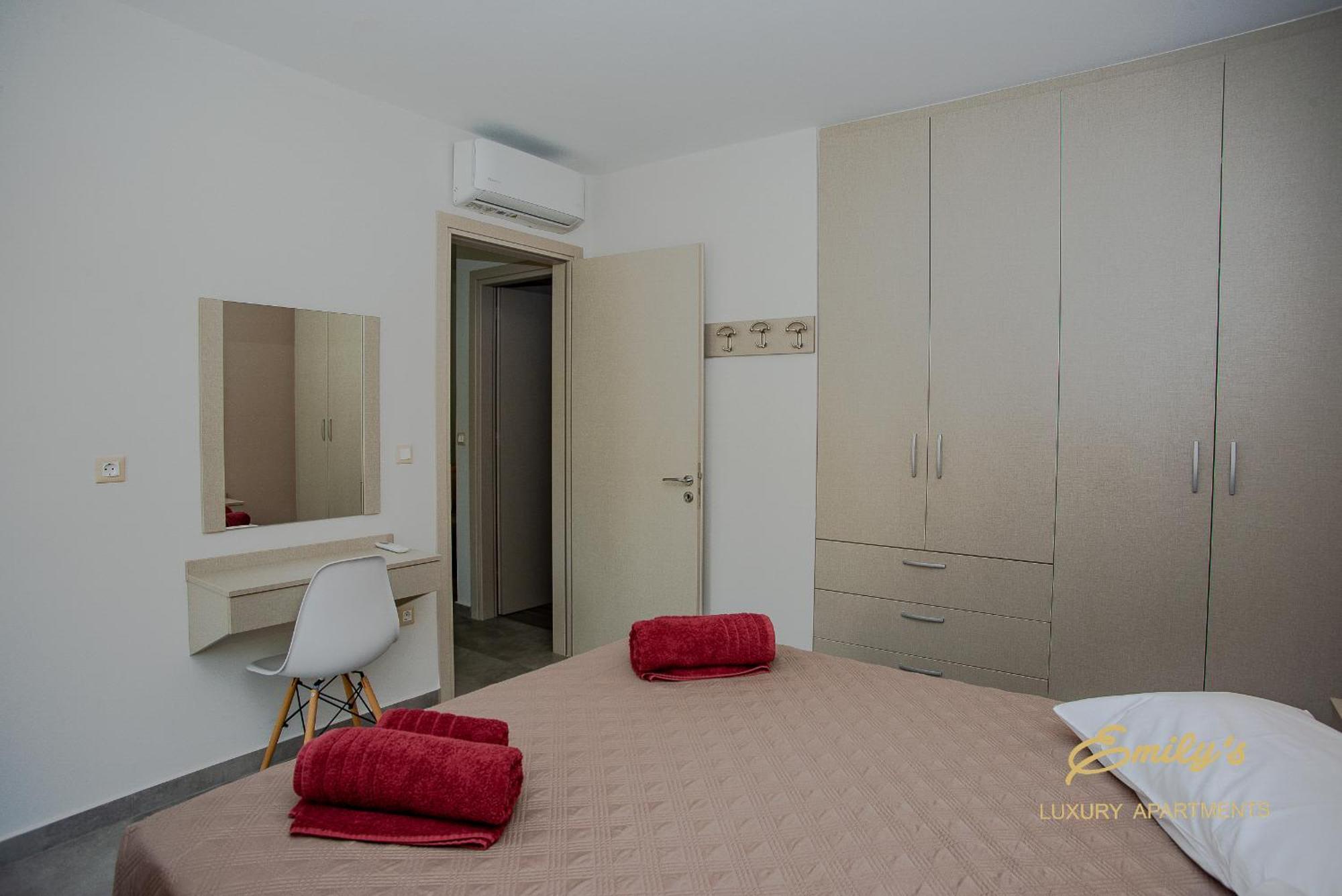 Emily'S Luxury Apartments Argostoli  Exteriör bild